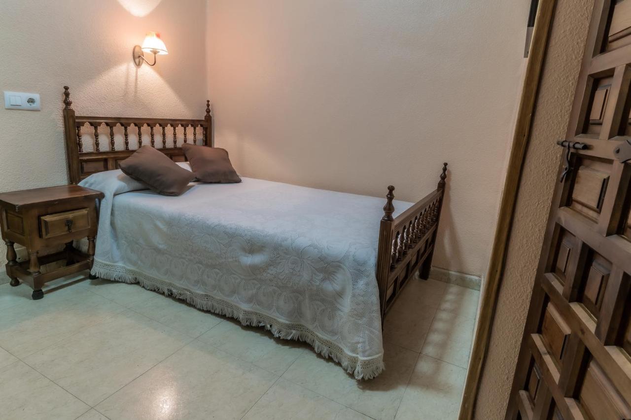 סלאמנקה Pension Virginia By Vivere Stays מראה חיצוני תמונה