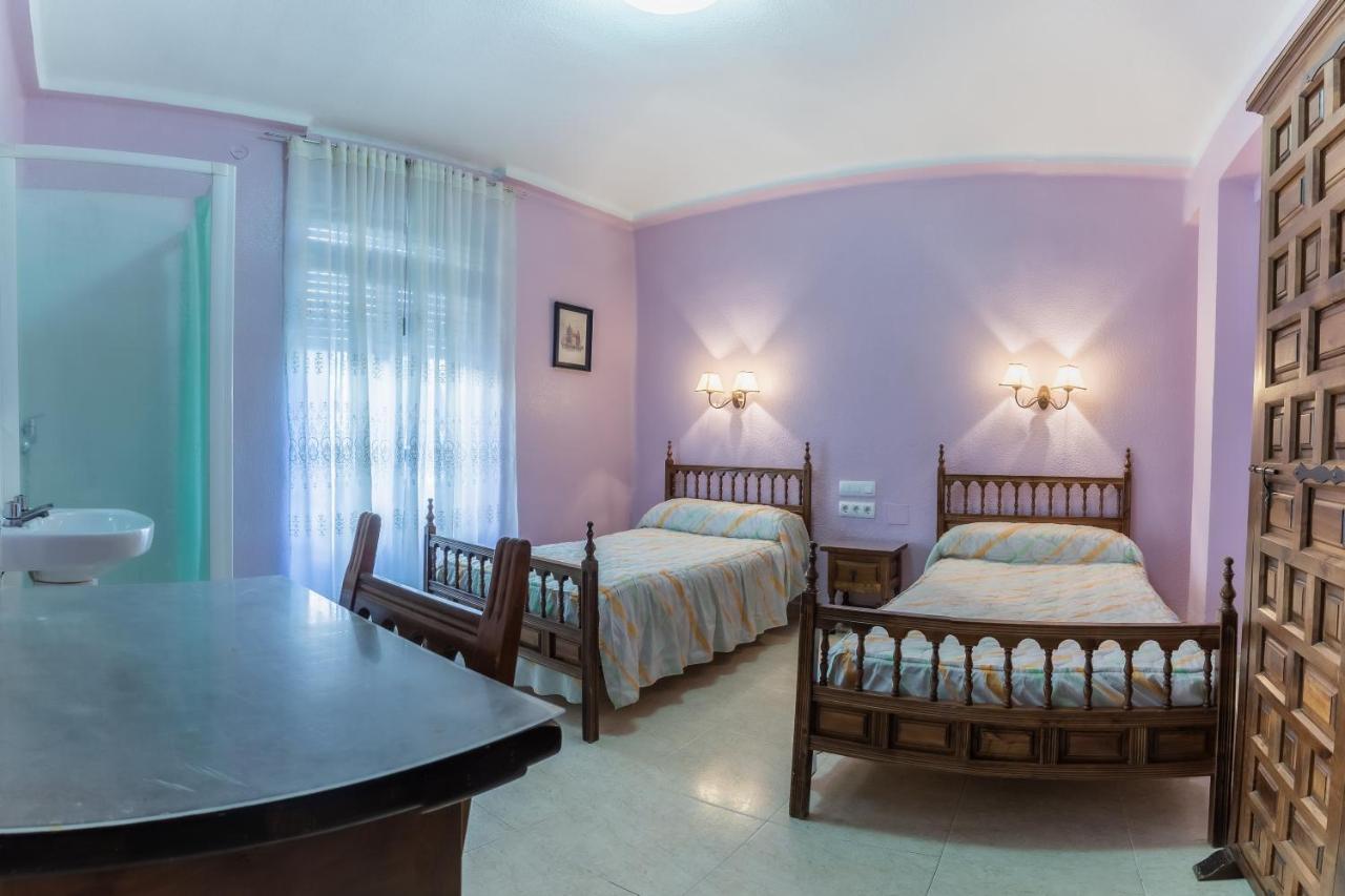 סלאמנקה Pension Virginia By Vivere Stays מראה חיצוני תמונה