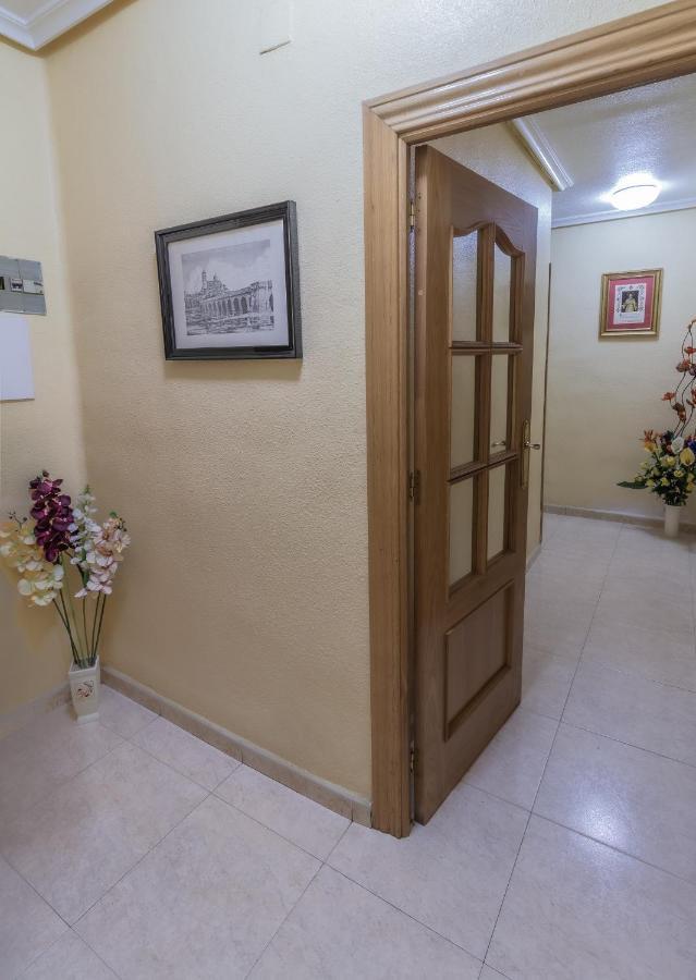 סלאמנקה Pension Virginia By Vivere Stays מראה חיצוני תמונה