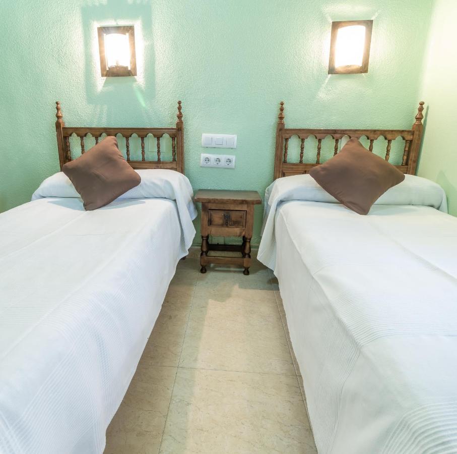 סלאמנקה Pension Virginia By Vivere Stays מראה חיצוני תמונה